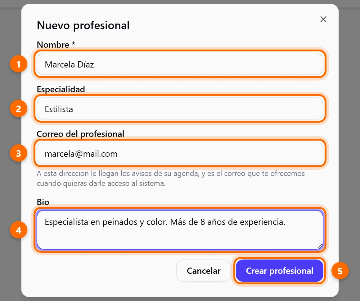 Formulario Nuevo profesional con nombre, especialidad, correo y bio